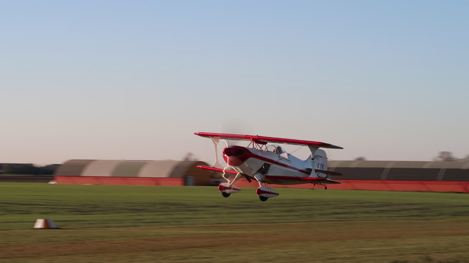 Pitts S1 to-21 vertikalt, MVI_2261.00_00_18_00.Still003.png