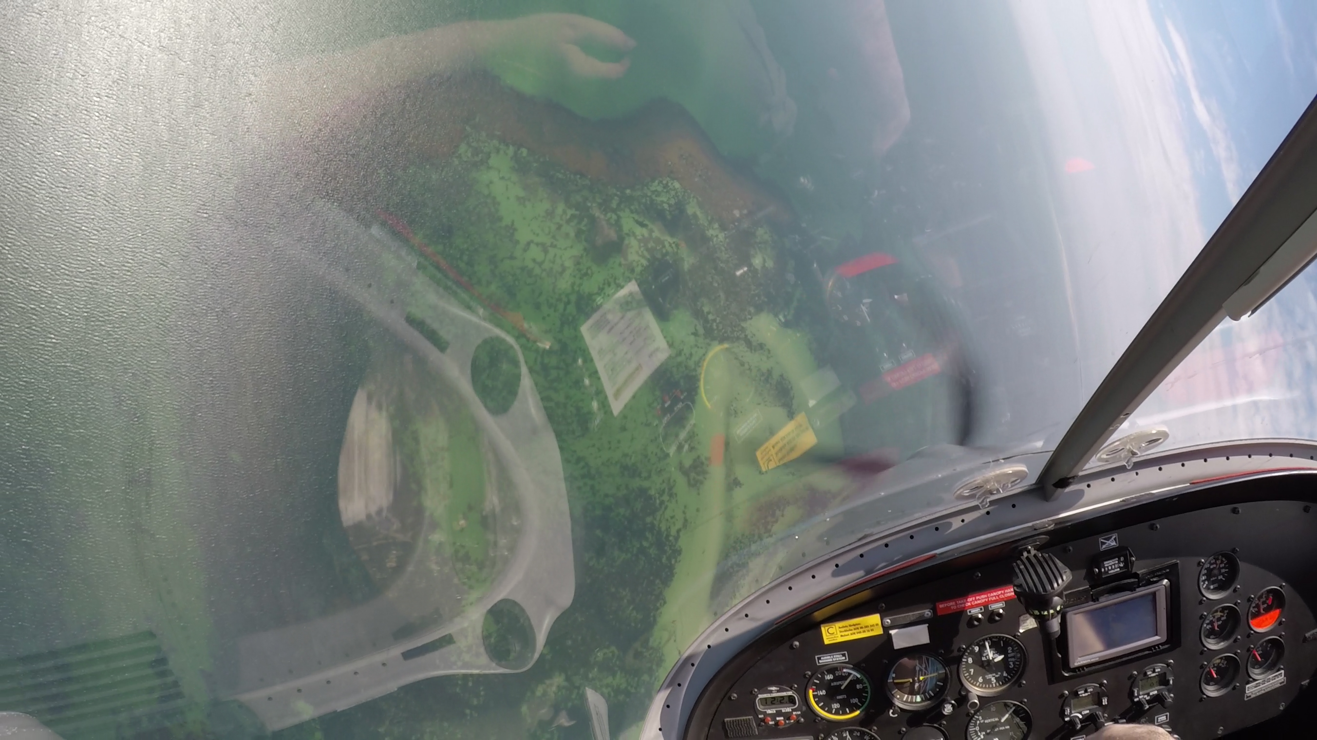 SEVSG 7 juni 2021 inspecting the ocean.png